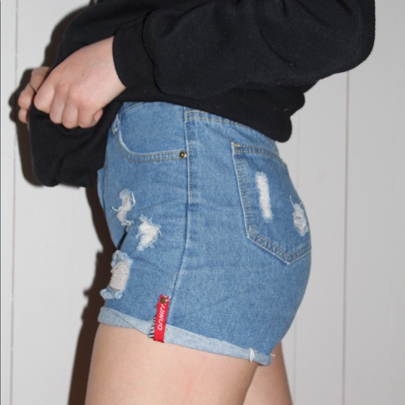 Short - Picture 1 of 3